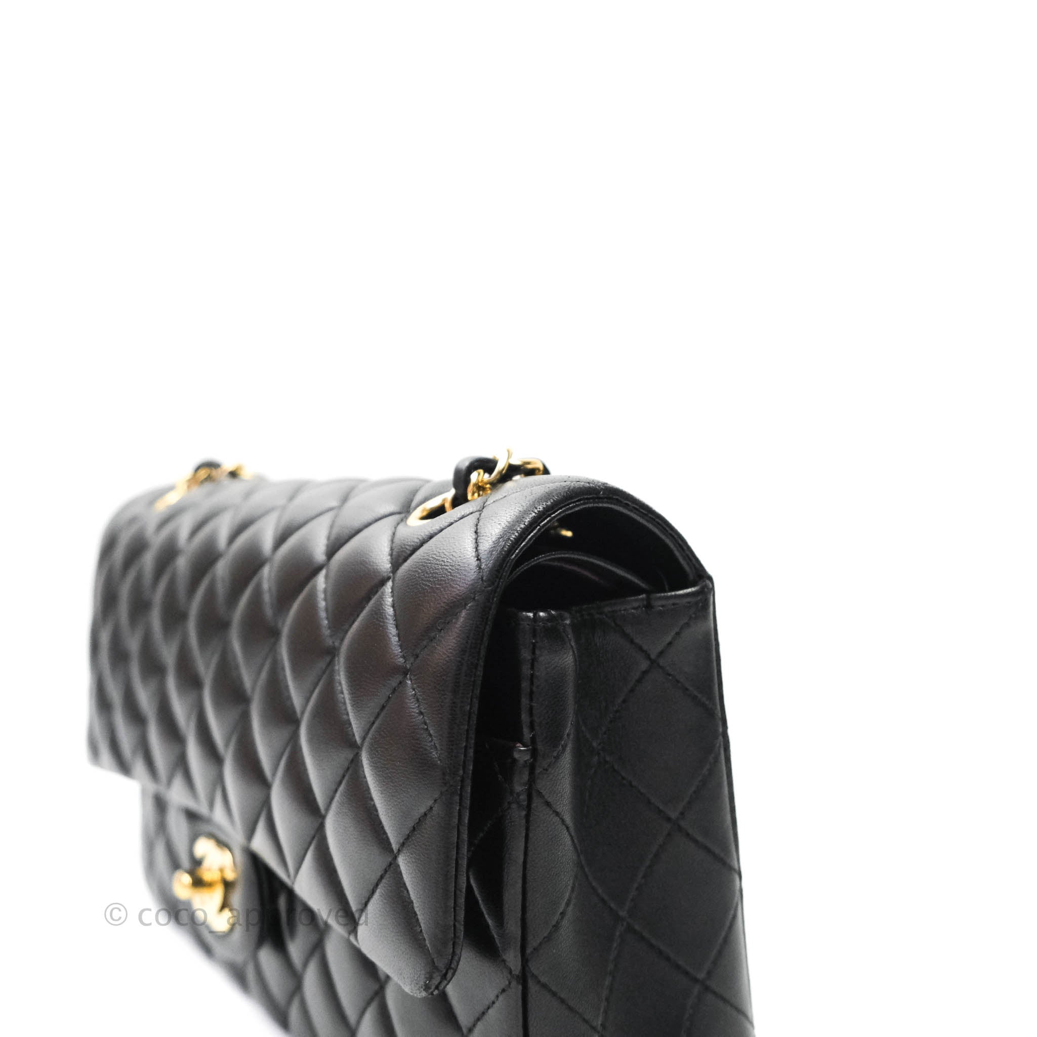 Small classic handbag, Grained calfskin & gold-tone metal, black — Fashion