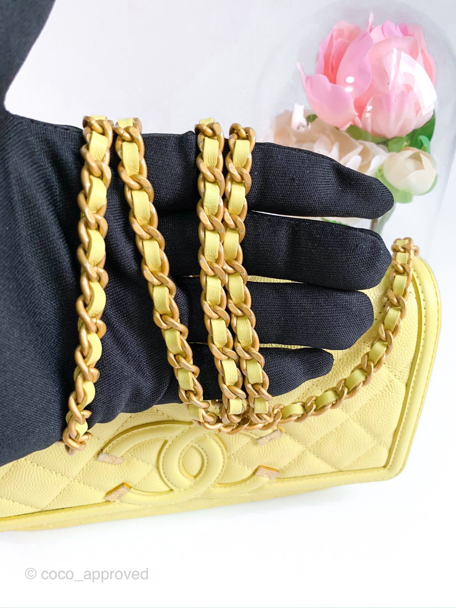 chanel clutch patent leather