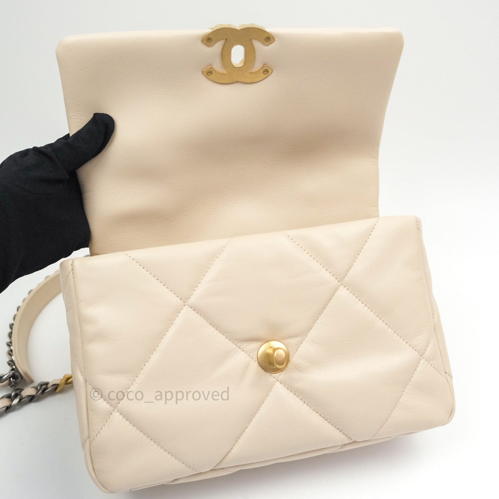 Chanel 19 Small Beige Goatskin Mixed Hardware – Coco Approved Studio
