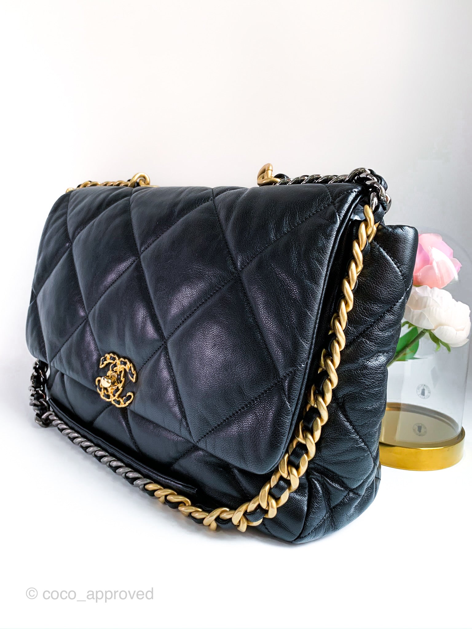 Chanel 19 O Case Clutch Quilted Goatskin Large at 1stDibs  chanel 19  clutch chanel 19 wristlet pouch chanel 19 pouch with handle