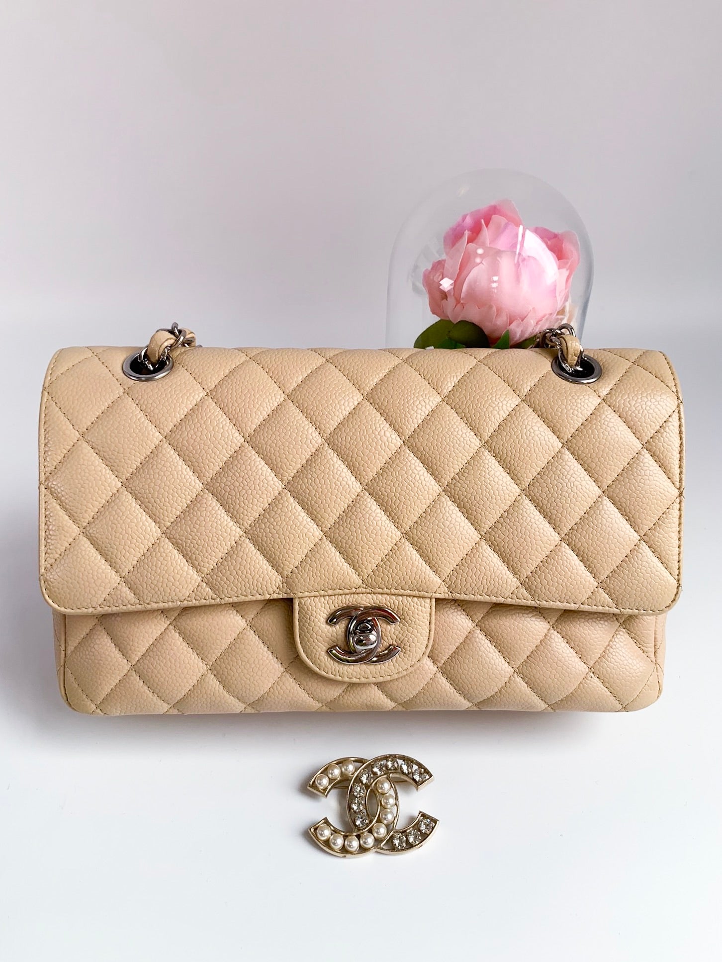 CHANEL 2022 Beige and Silver Large Classic Double Flap Bag – JDEX