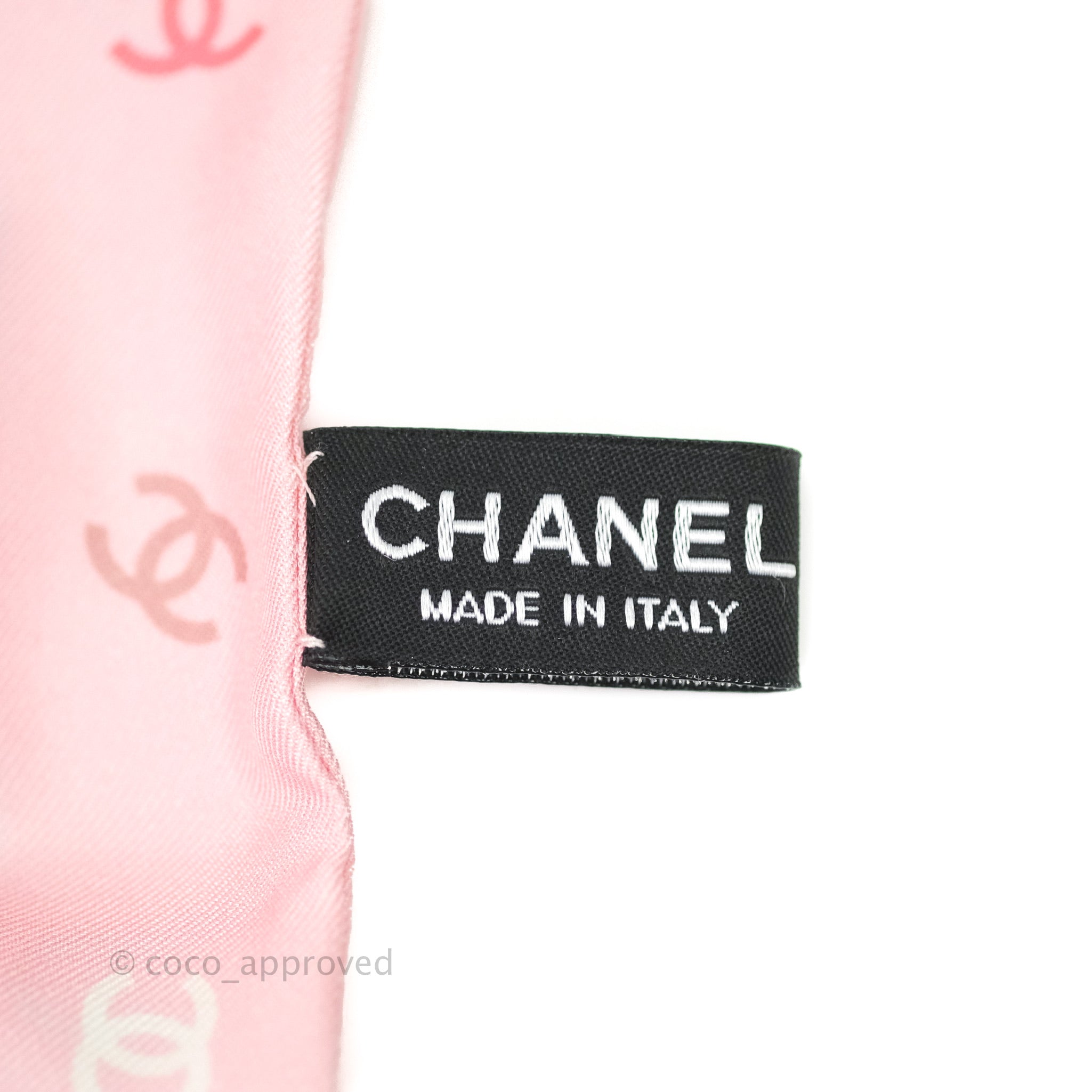 Chanel CC Silk Twilly in Pink – Coco Approved Studio