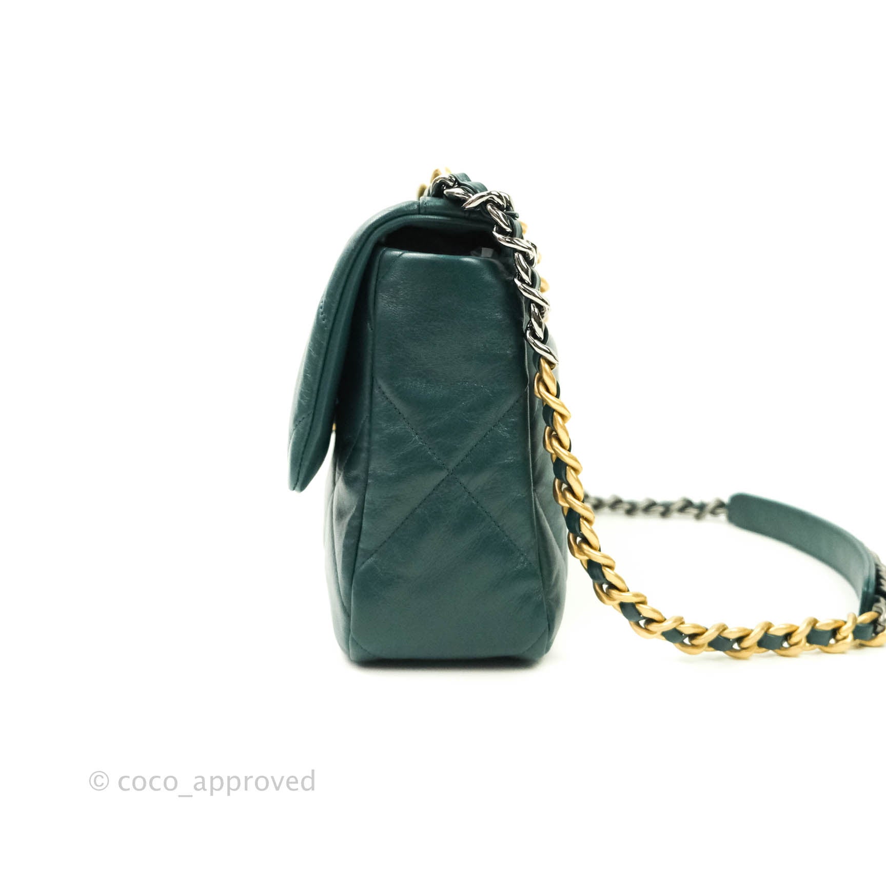 Chanel - Authenticated Chanel 19 Handbag - Leather Green Plain for Women, Never Worn