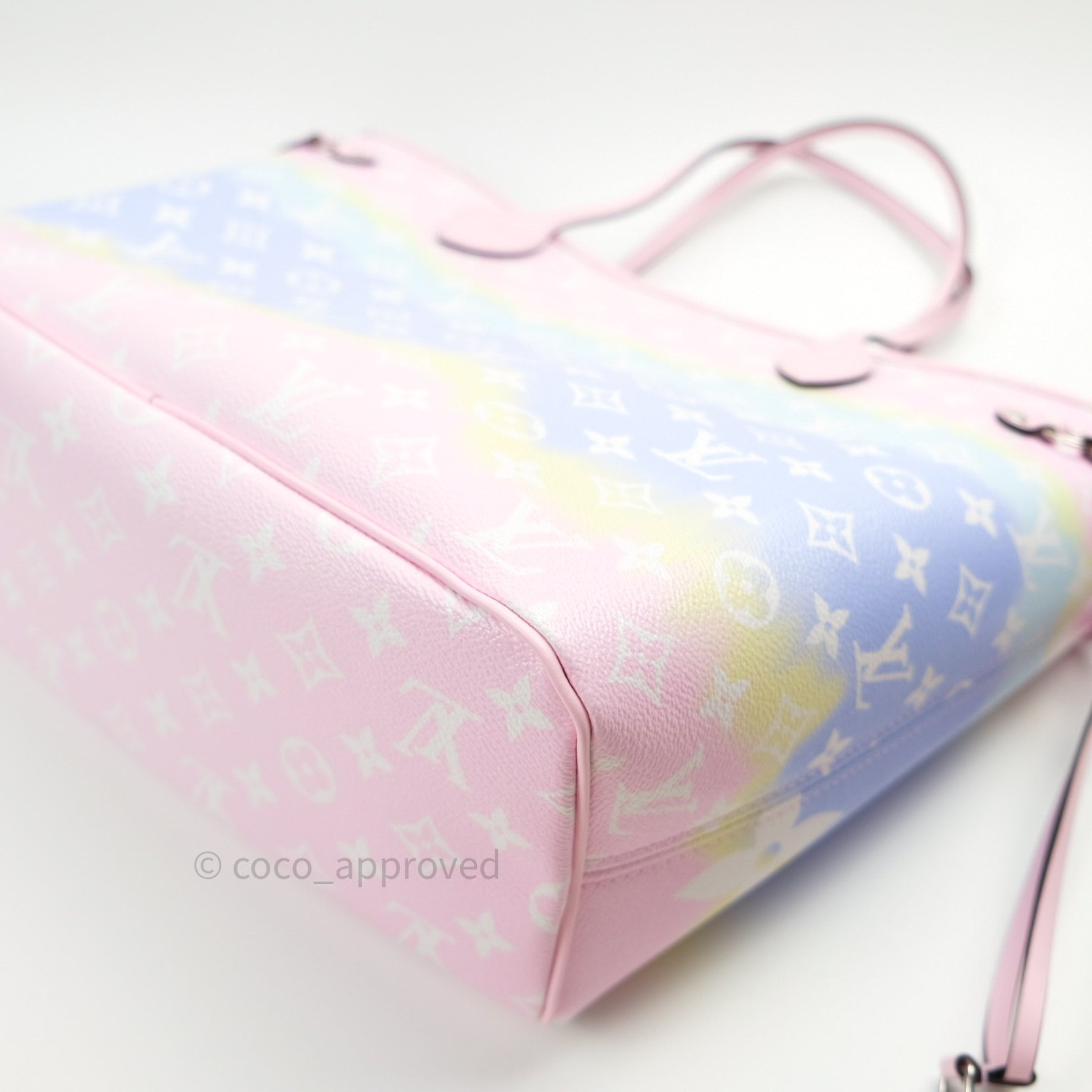 Louis Vuitton Monogram Escale Neverfull MM Pastel – Coco Approved