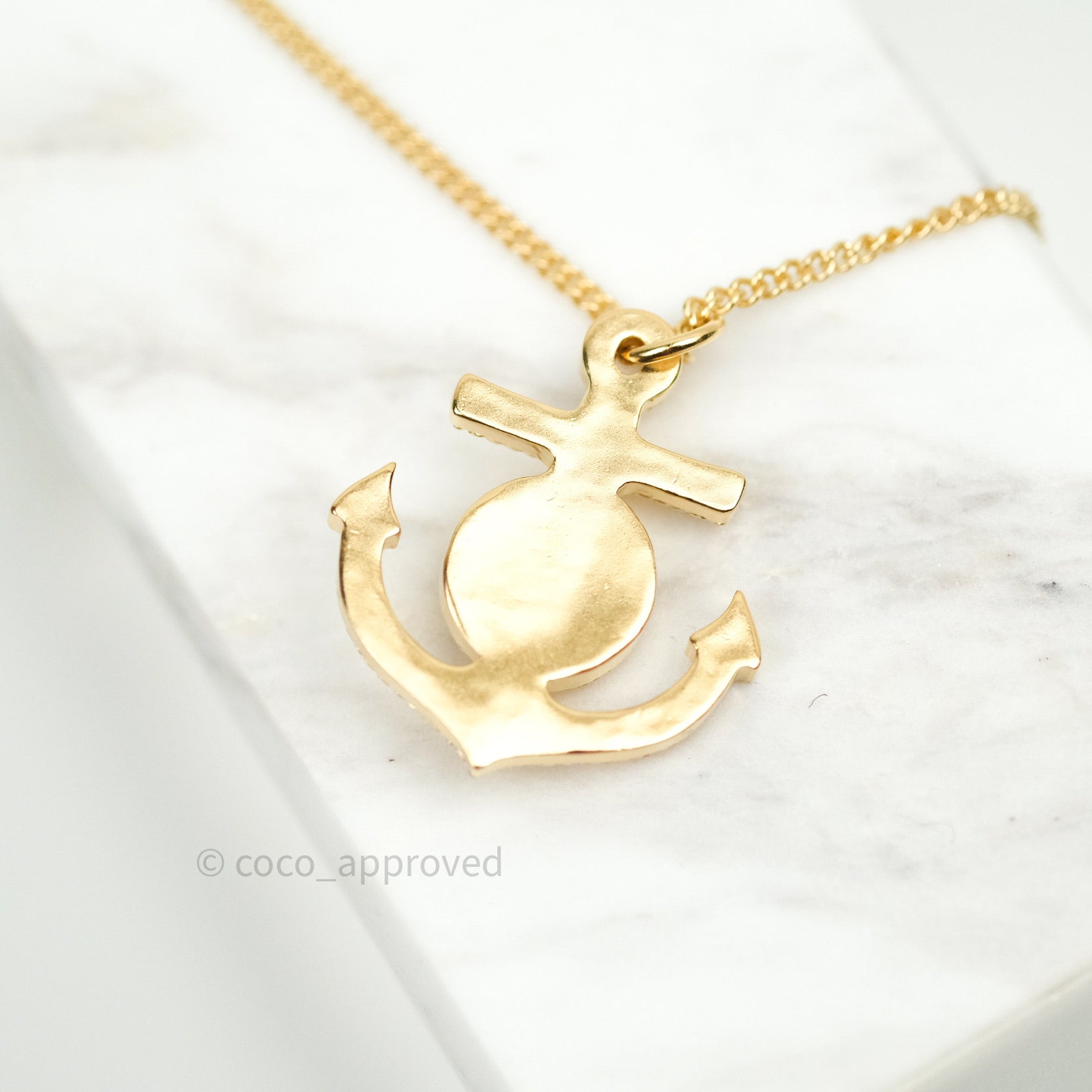 Chanel CC Anchor Pendant Gold Necklace – Coco Approved Studio